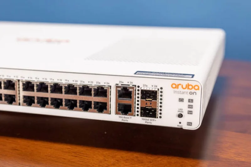 Aruba Instant On 1960 24G 2XGT 2SFP+