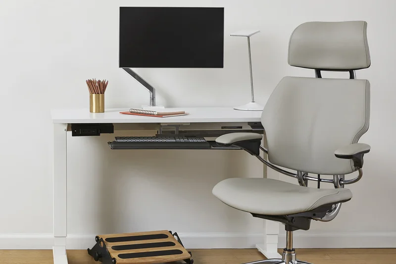 Humanscale Freedom with Headrest