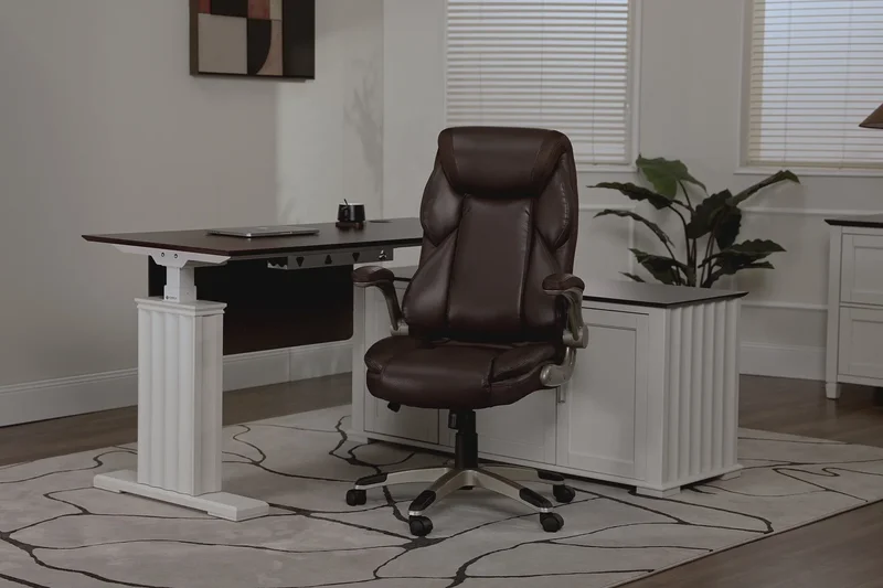 Eureka Galene Executive Chair