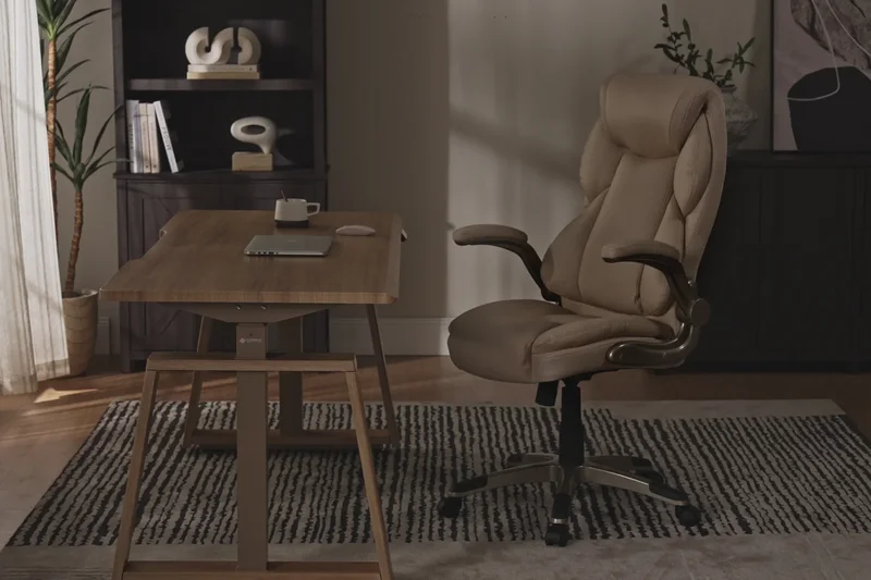 Eureka Galene Executive Chair