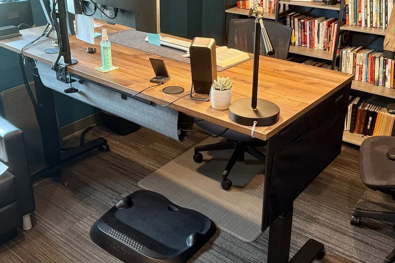 Uplift V3 Standing Desk