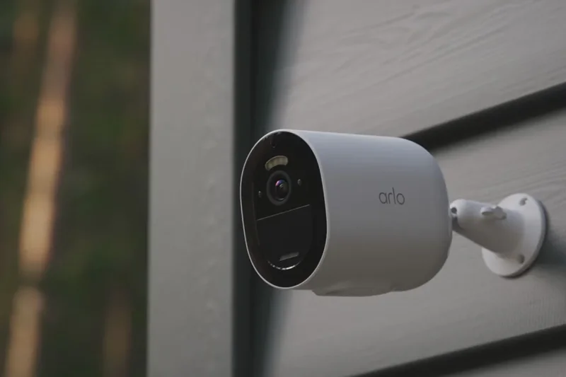 Arlo Go 2 LTE/Wi-Fi Security Camera
