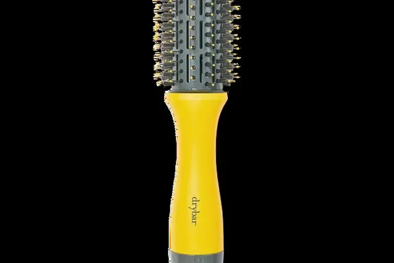 The Single Shot Round Blow-Dryer Brush