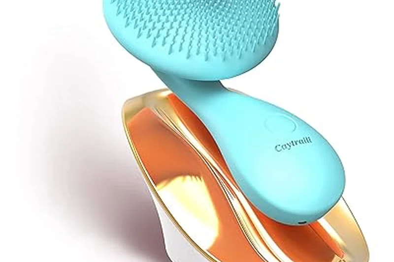 Caytraill Silicone Rechargeable Facial Cleansing Brush