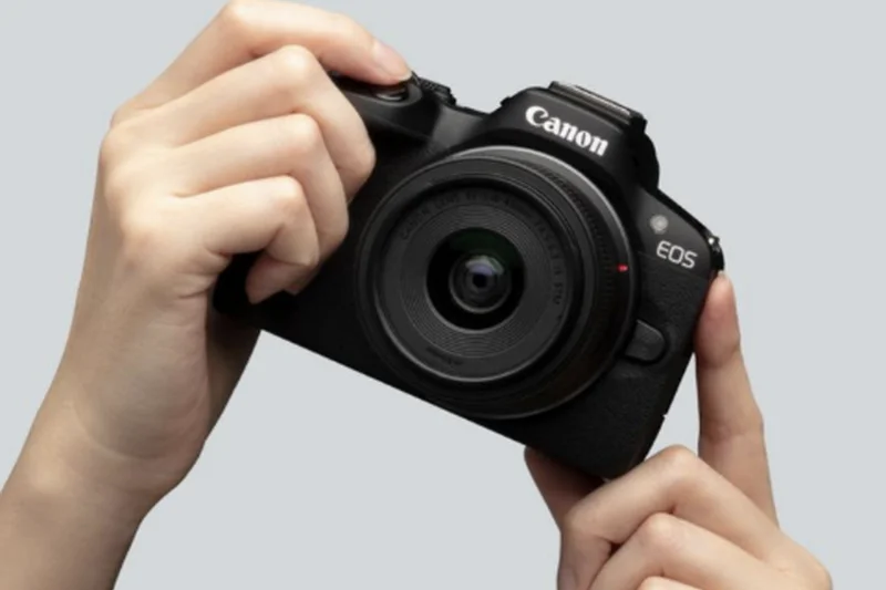 Canon EOS R50