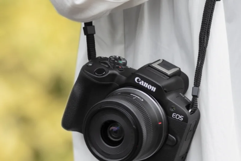 Canon EOS R50