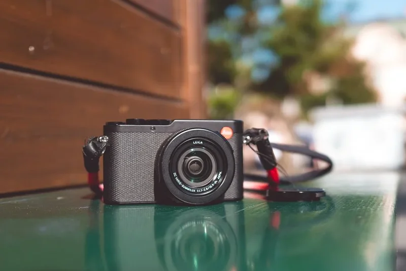 Leica D-Lux 8