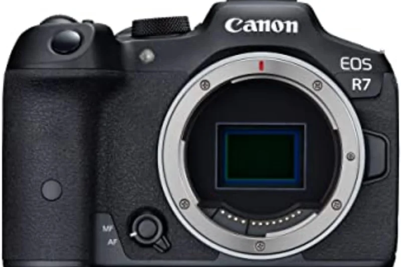 Canon EOS R7