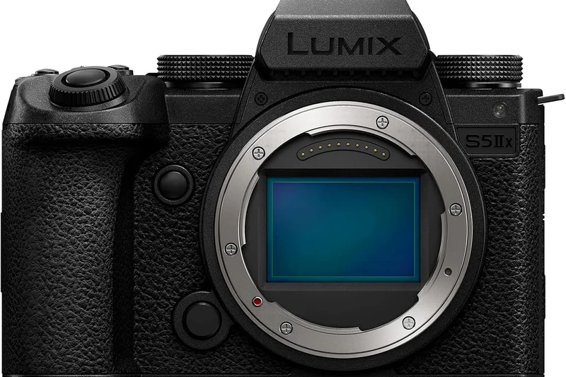 Panasonic Lumix S5 IIX