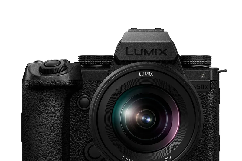 Panasonic Lumix S5 IIX