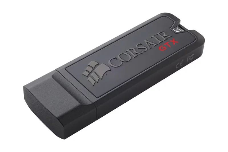 Corsair Flash Voyager GTX