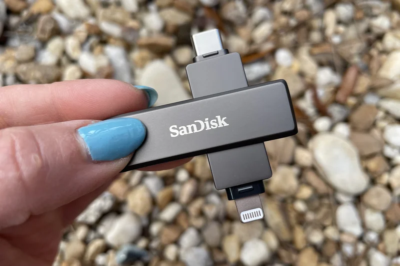 SanDisk iXpand Flash Drive Luxe