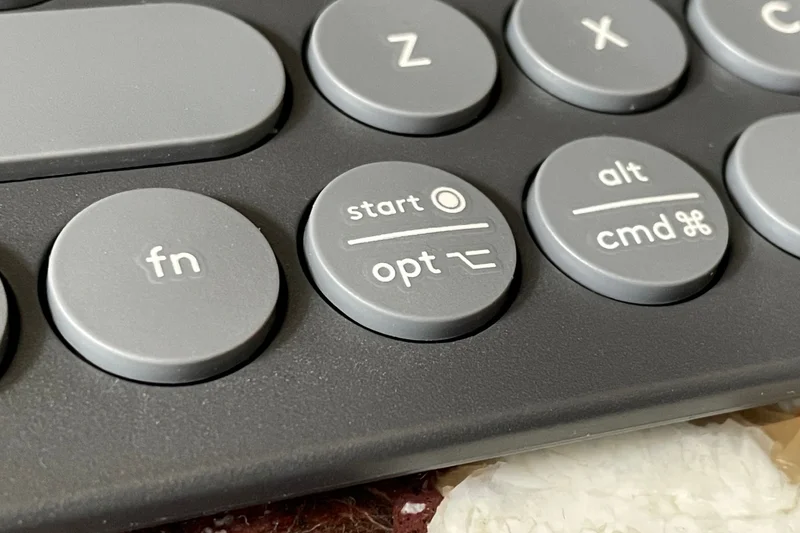 Pebble Keys 2 K380s for Mac