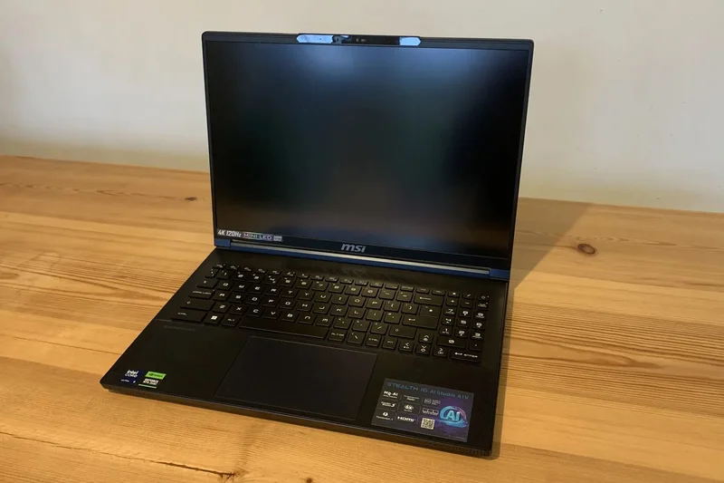 MSI Stealth 16 AI Studio