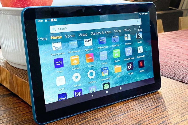 Fire HD 8 Plus with Wireless Charging Dock