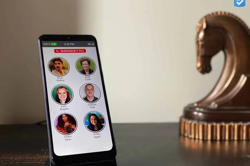 RAZ Memory Cell Phone