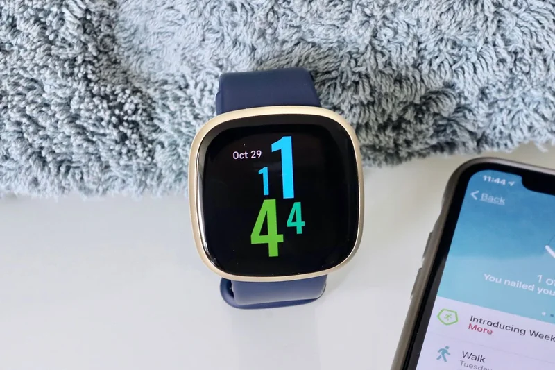 Fitbit Versa 4