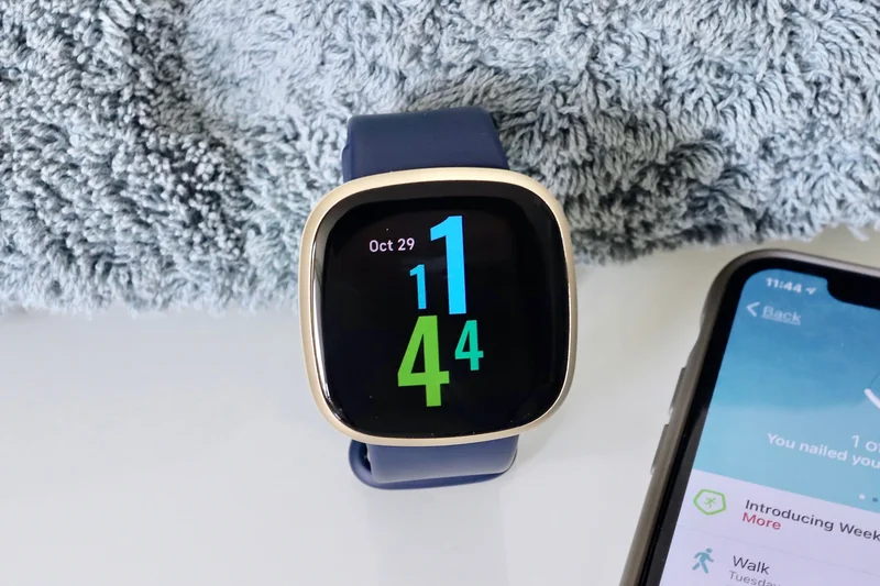 Fitbit Versa 4