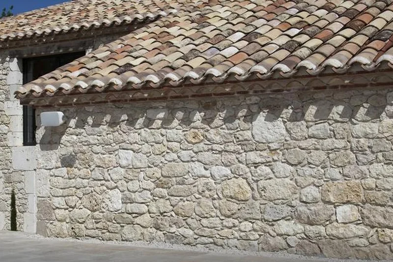 Bowers &amp; Wilkins AM-1