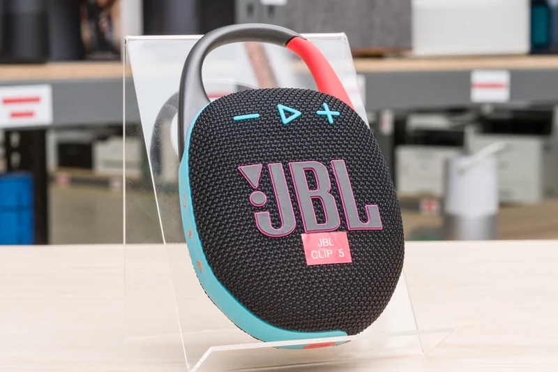 JBL Clip 5