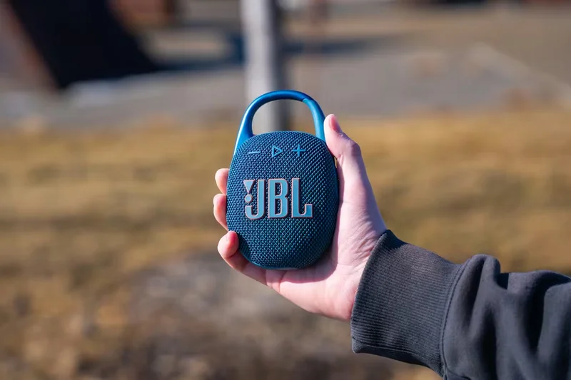 JBL Clip 5