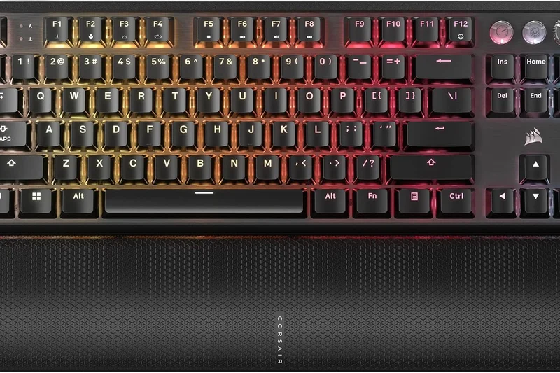 Corsair K70 MAX