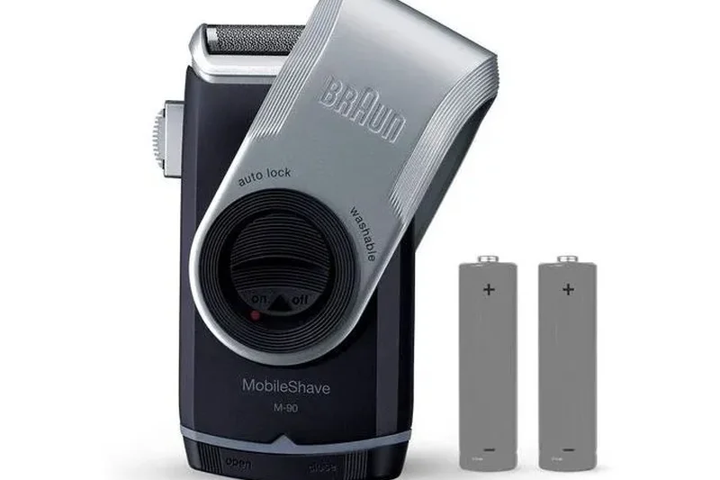 Braun MobileShave M-90