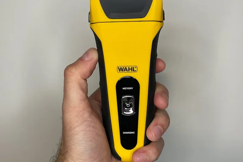 Wahl Lifeproof Plus Foil Shaver