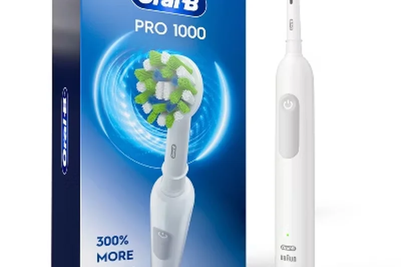 Oral-B Pro 1000 Rechargeable Electric Toothbrush