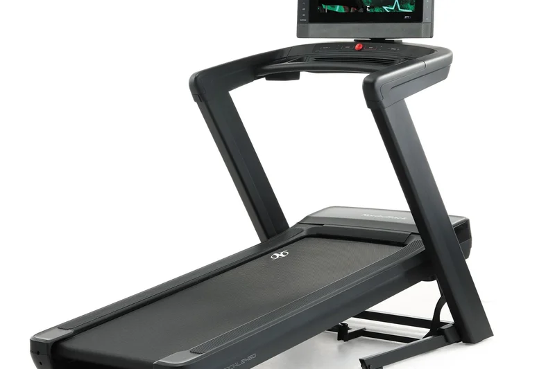 NordicTrack Commercial 2450