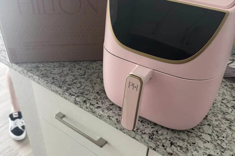 Paris Hilton 8-in-1 Heart Shaped Air Fryer