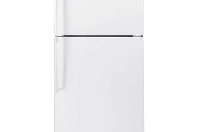 GE 21.9 Cu. Ft. Top-Freezer Refrigerator (GTS22KGNRWW)