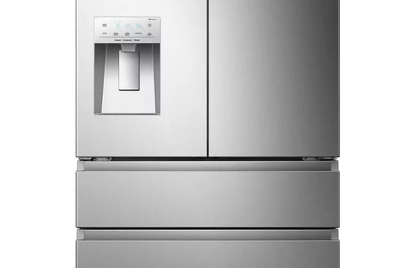 Hisense 25.6 cu. ft. 4-Door Smart French Door Refrigerator (HRM260N6TSE)