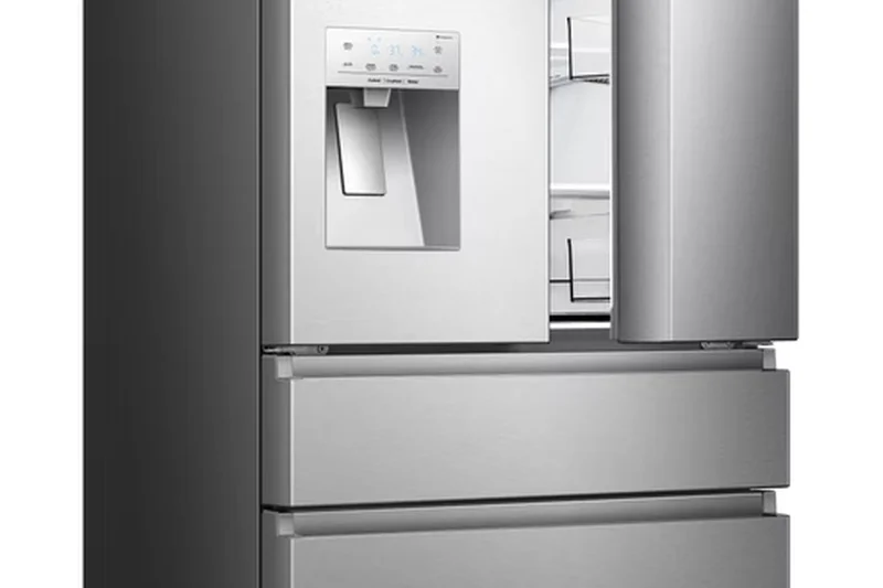 Hisense 25.6 cu. ft. 4-Door Smart French Door Refrigerator (HRM260N6TSE)