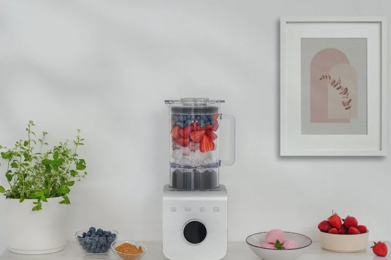 Smeg BLC02WHMUK High Performance Blender