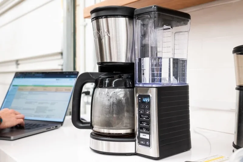 Ninja CE251 12-Cup Programmable Brewer