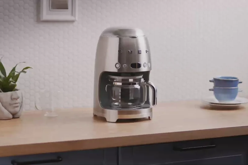 Smeg 10-Cup Retro Style Drip Coffee Maker
