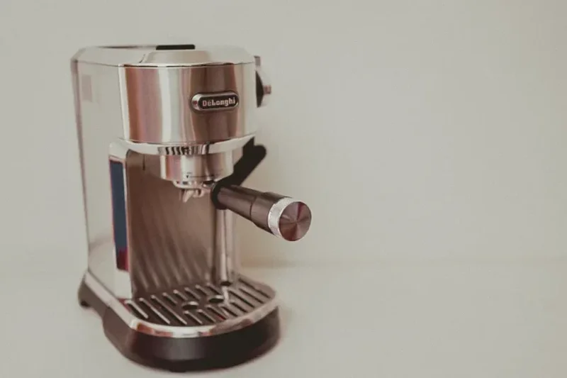DeLonghi Dedica Maestro Plus Espresso Machine