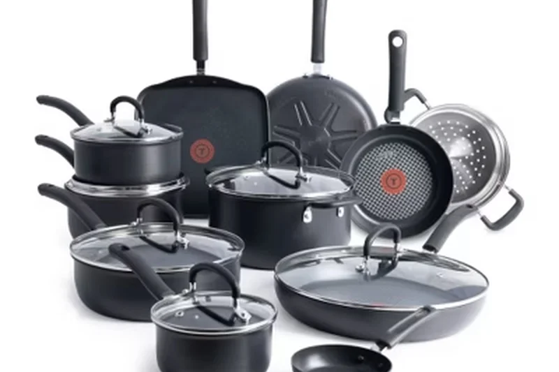 T-fal Ultimate Hard Anodized 17-Piece Set