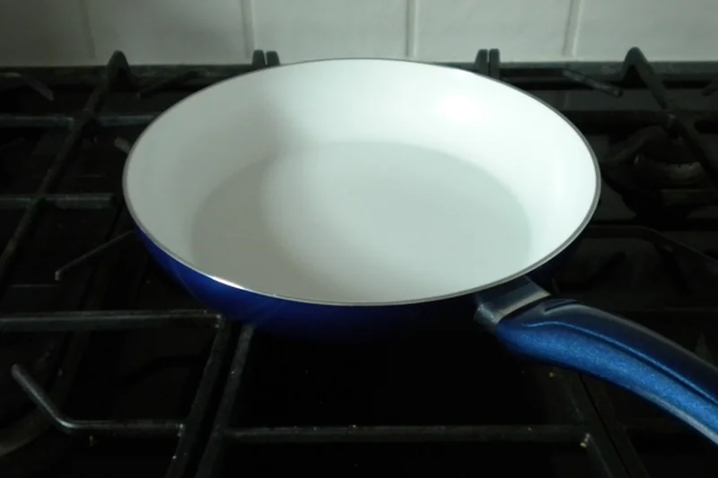 Bialetti Aeternum Red Ceramic Nonstick Skillet