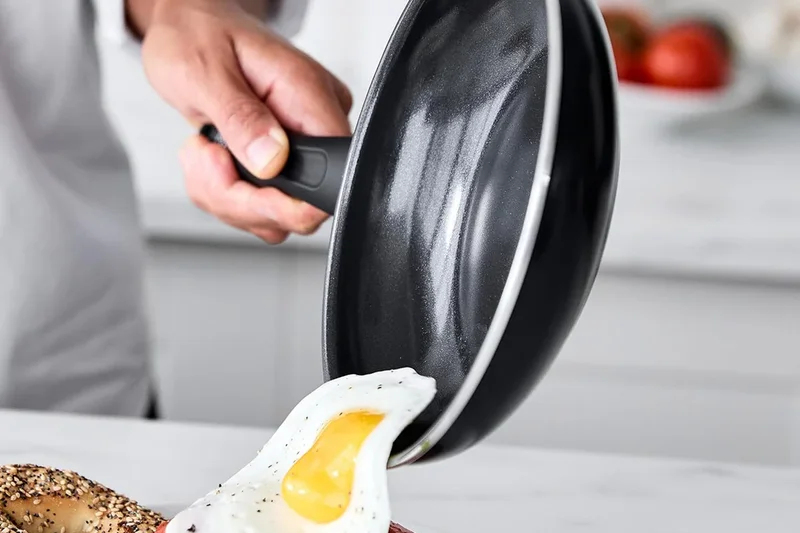 GreenLife Soft Grip Healthy Ceramic Nonstick Frying Pan