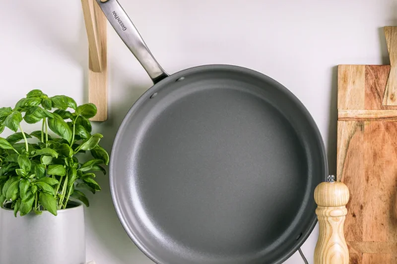 GreenPan Premiere Max Hard Anodized Ceramic Nonstick Fry Pan