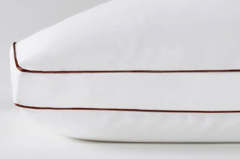 Saatva Latex Pillow