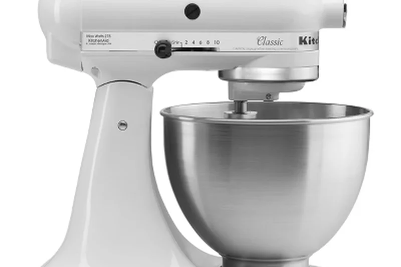 KitchenAid Classic Series 4.5-Quart Tilt-Head Stand Mixer