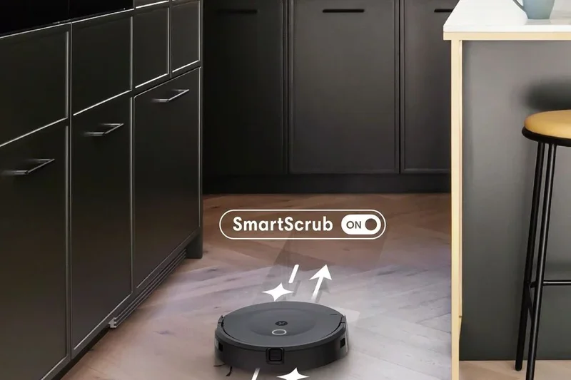 iRobot Roomba Combo 10 Max + AutoWash Dock