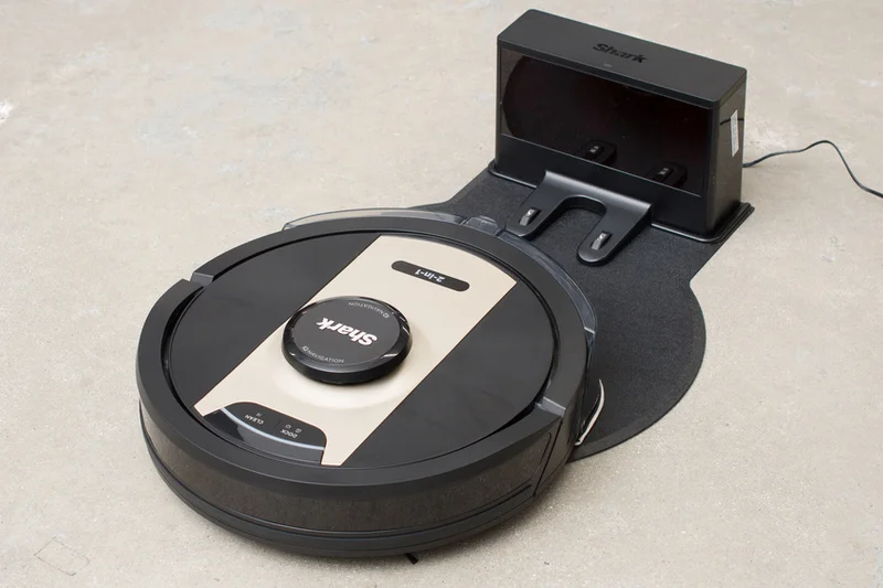 Shark IQ 2-in-1 UR2410WD