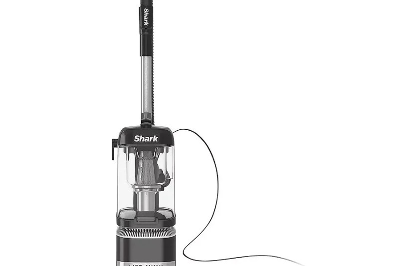 Shark Navigator Lift-Away ADV LA302