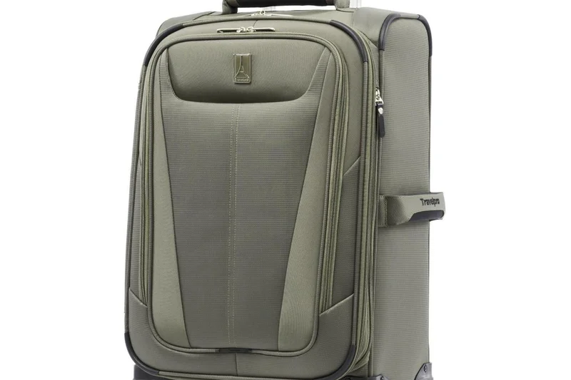 Travelpro Maxlite 5 21" Expandable Spinner