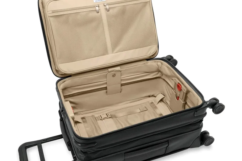 Baseline Essential 22" Carry-On Spinner