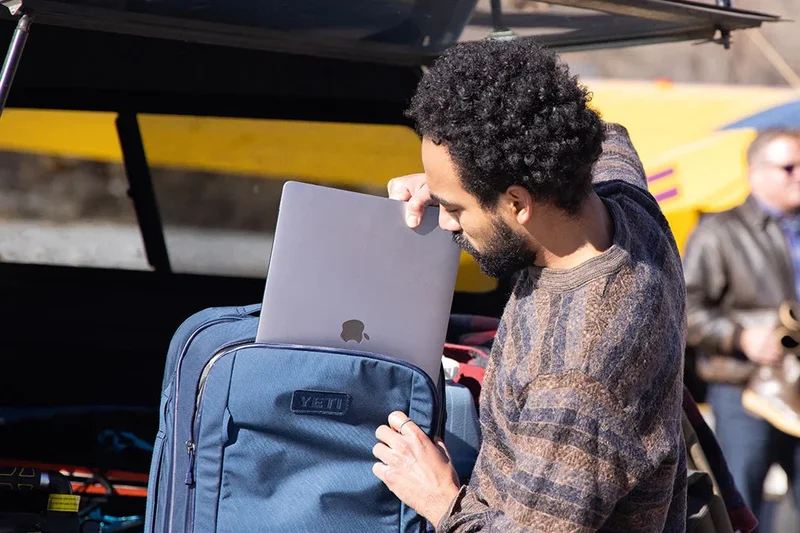 Crossroads 29" Luggage